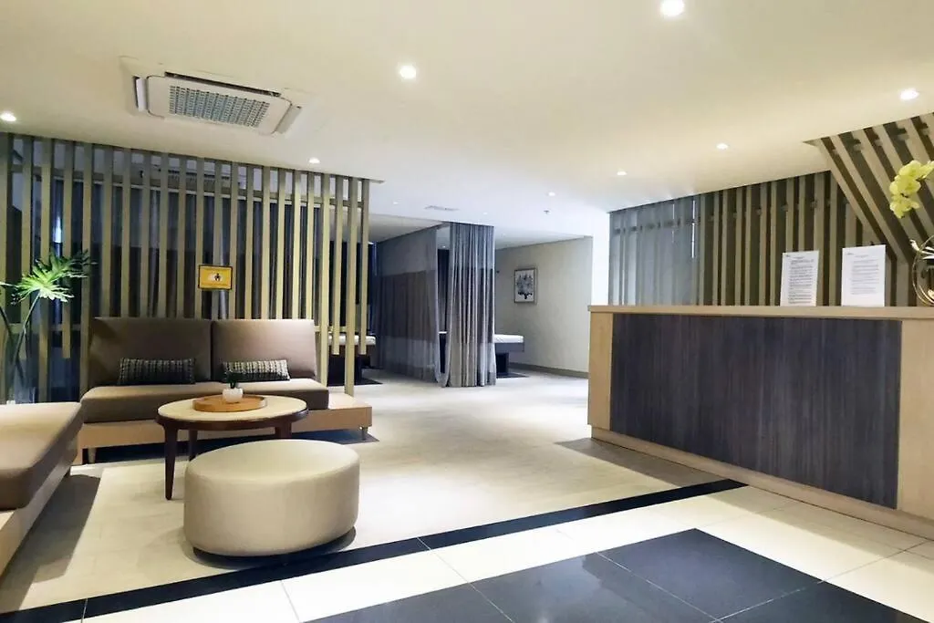 Executive Stay With Balcony & Malls At Uptown Bgc Manila 0*,  Philippines