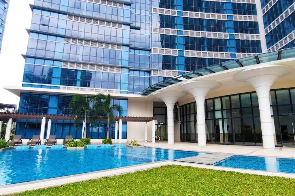 Apartment Executive Stay With Balcony & Malls At Uptown Bgc Manila Philippines